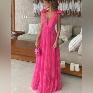 Size small, Pink, brand new, never worn, prom/wedding dress